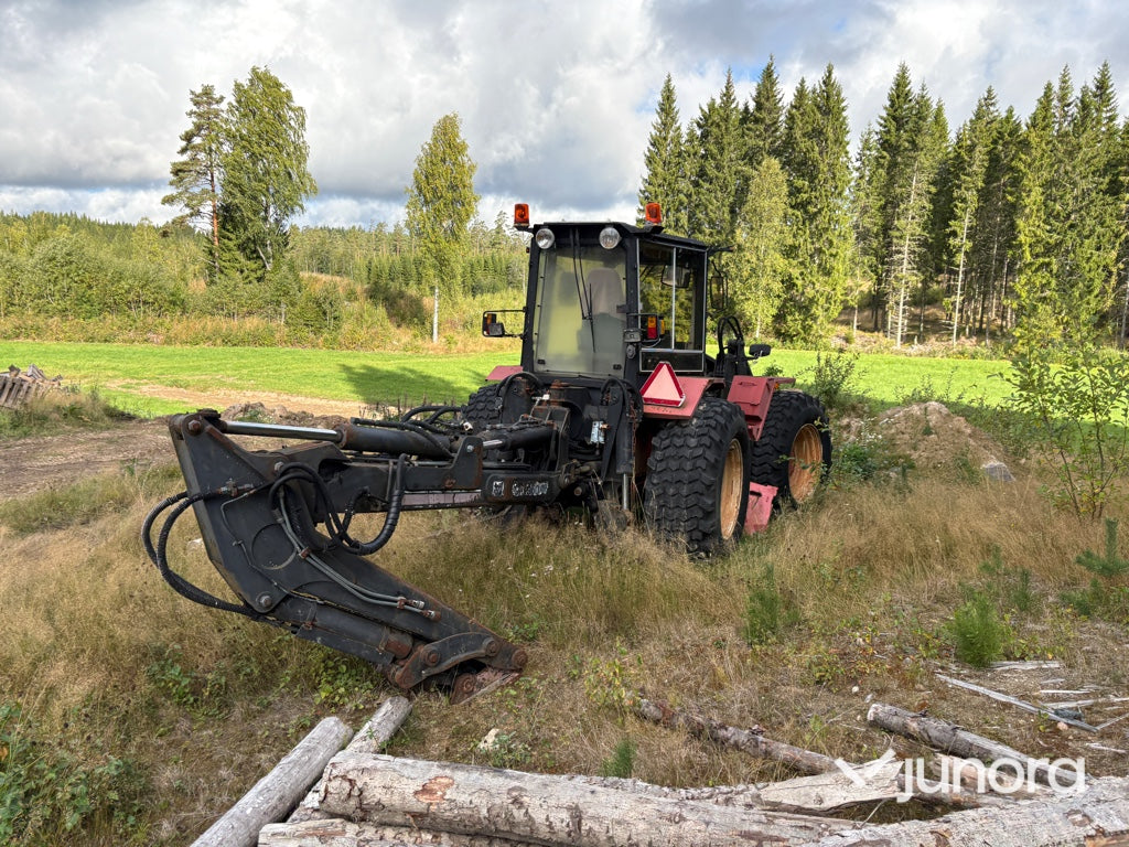 Traktorgrävare Huddig 960