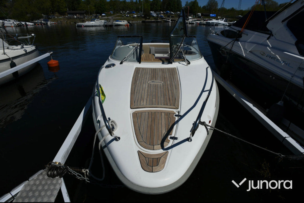 Motorbåt - Yamarin 80 DC Yamaha 350, inkl. bromsad trailer