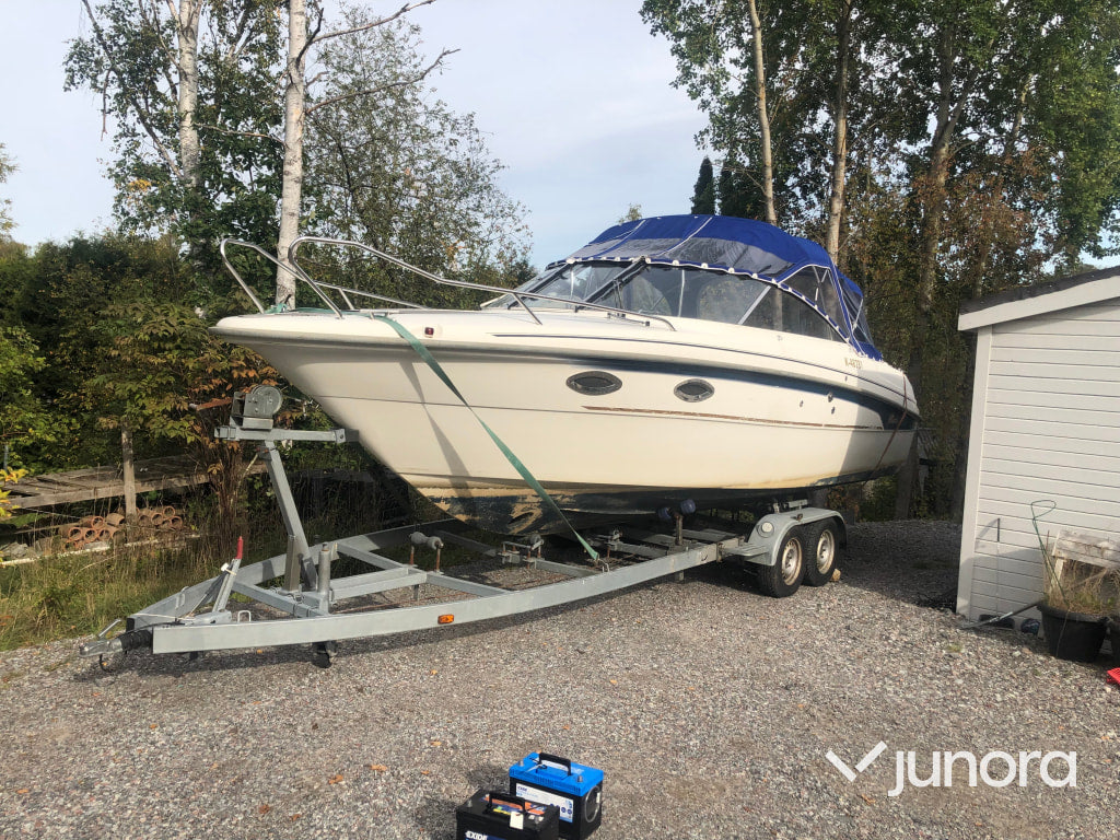 Motorbåt - Yamarin 80 DC Yamaha 350, inkl. bromsad trailer