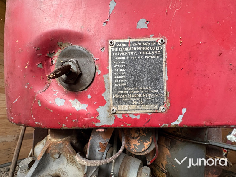 Massey Ferguson FE-35