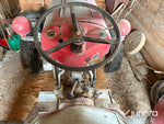 Massey Ferguson FE-35