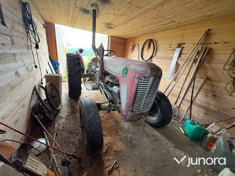 Massey Ferguson FE-35