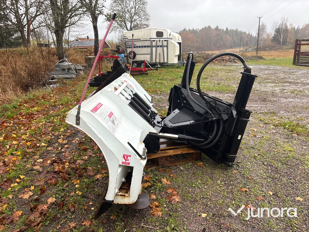 Snöplog - Blizzard Power Plow 810ss