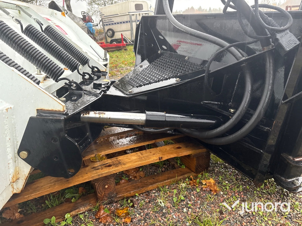 Snöplog - Blizzard Power Plow 810ss