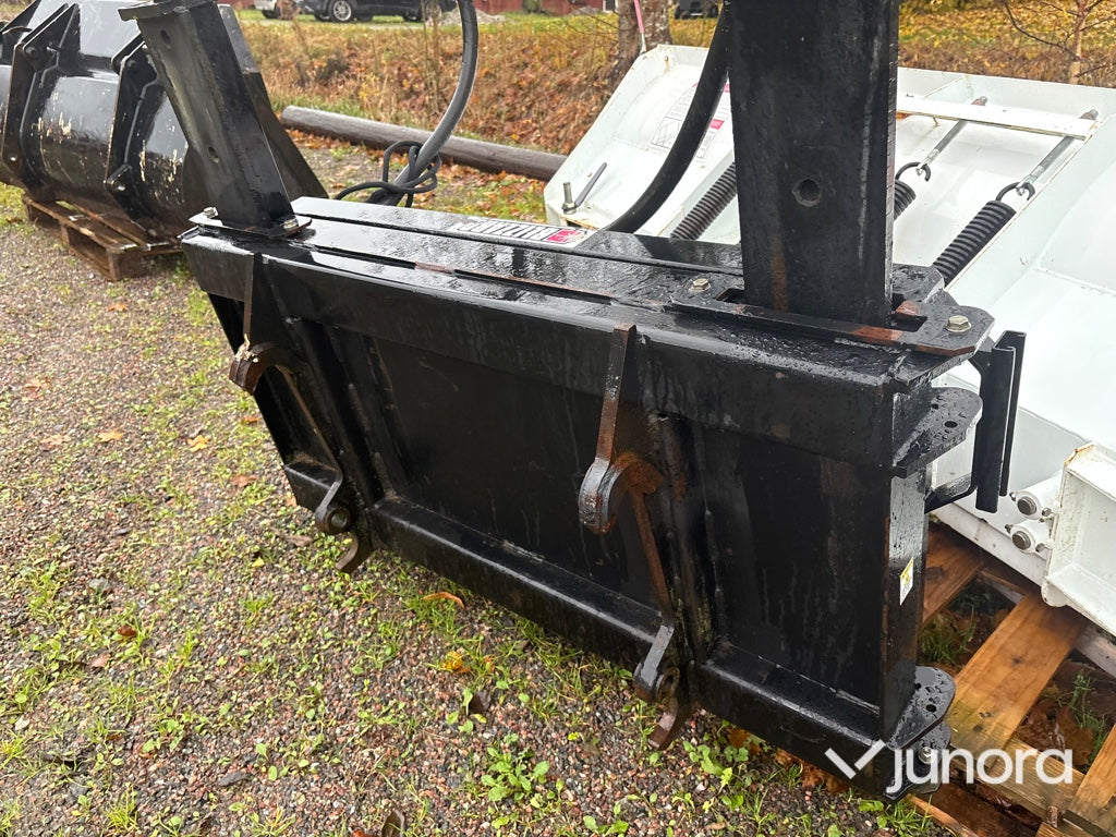 Snöplog - Blizzard Power Plow 810ss