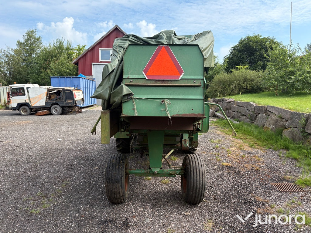 Skördetröska - BM-Volvo, Aktiv 800