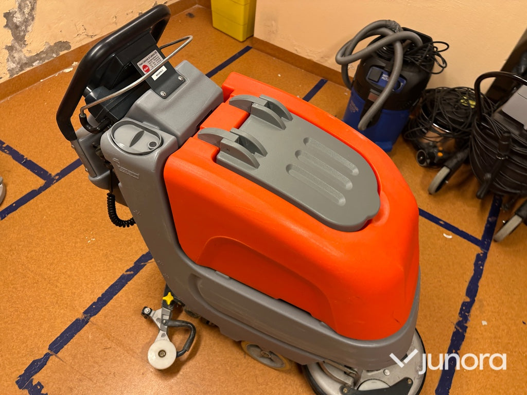Skurmaskin - Hako Hakomatic B 30 CL