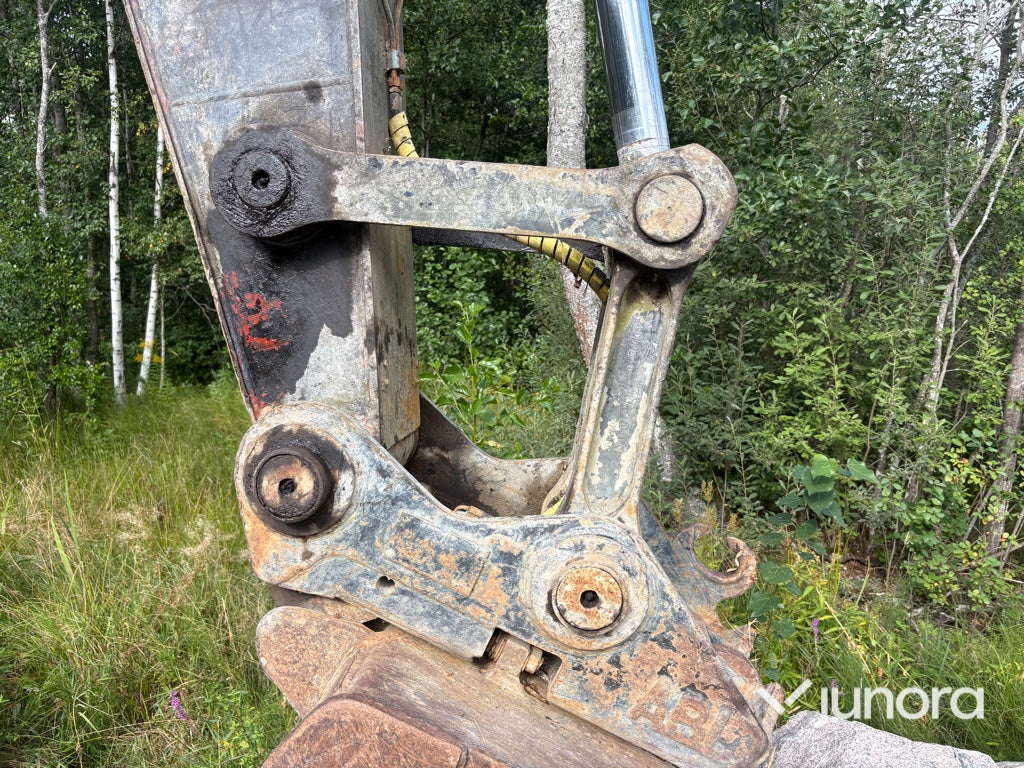 Grävmaskin-HITACHI EX220