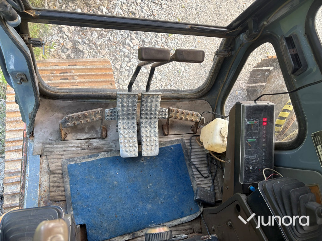 Grävmaskin-HITACHI EX220