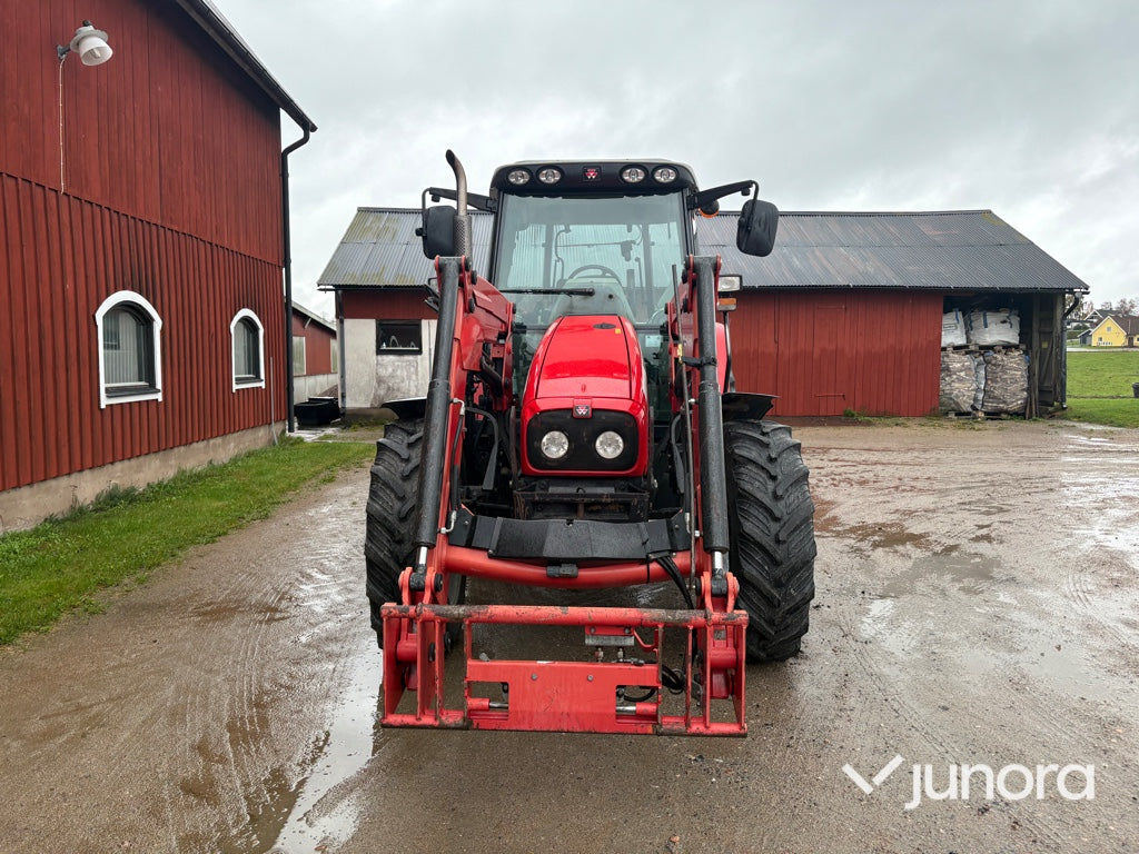Traktor - Massey Ferguson 5455-4