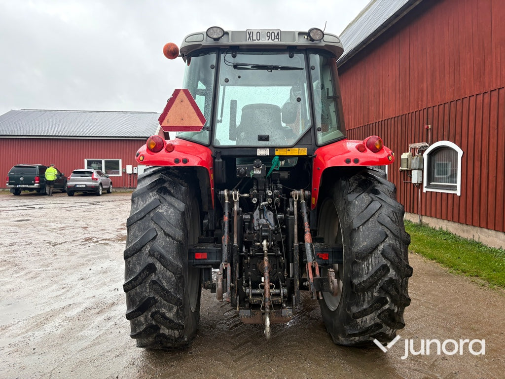 Traktor - Massey Ferguson 5455-4