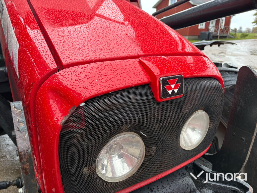 Traktor - Massey Ferguson 5455-4