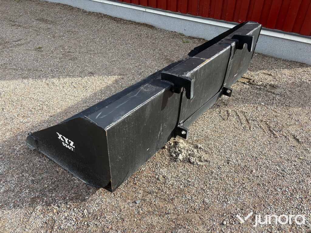Frontskopa XYZ-5567
