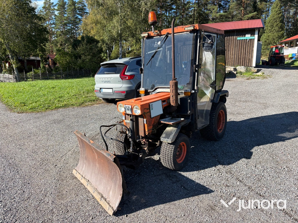 Traktor - Kubota, B 7100 HST, 4WD