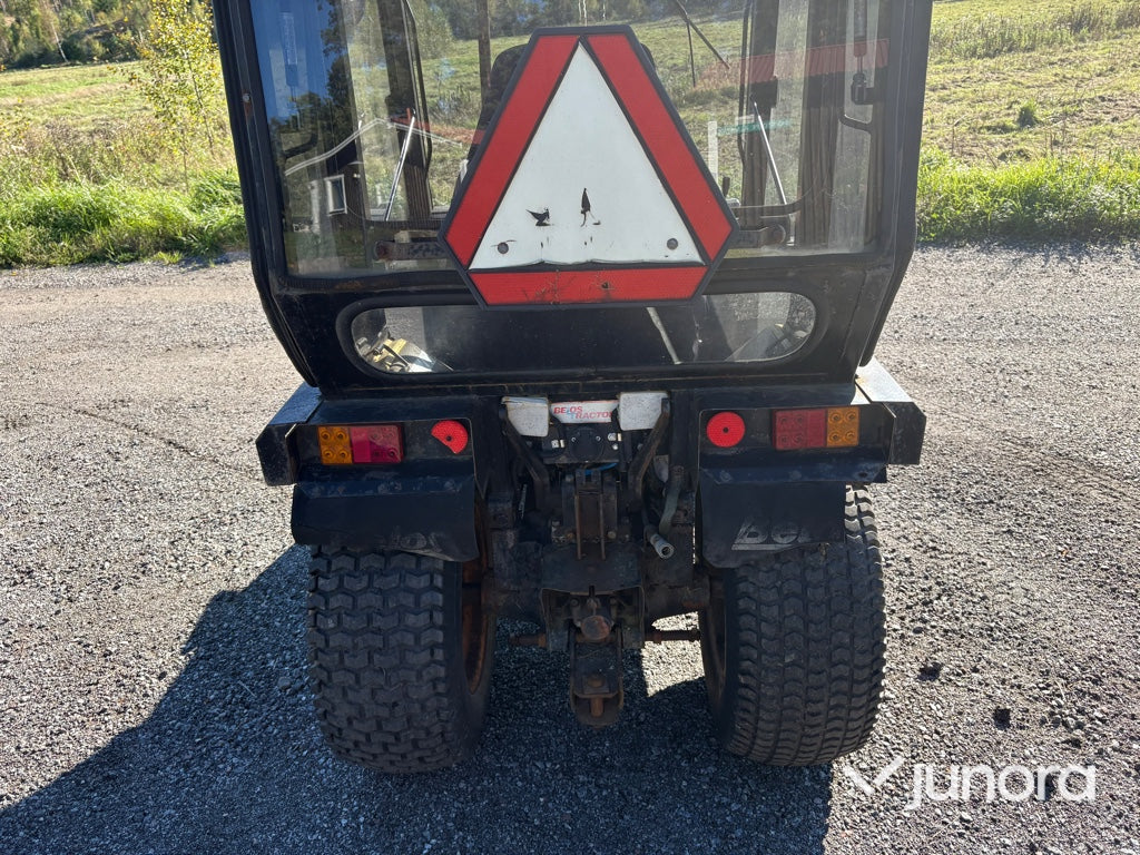 Traktor - Kubota, B 7100 HST, 4WD