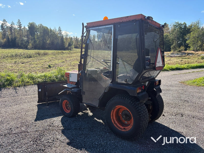 Traktor - Kubota, B 7100 HST, 4WD