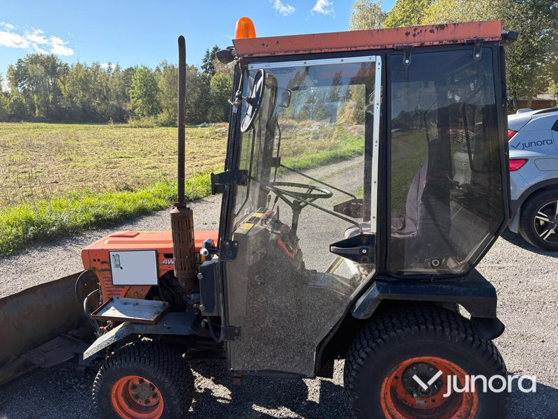 Traktor - Kubota, B 7100 HST, 4WD
