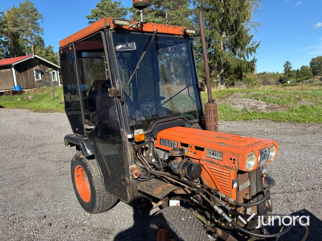 Traktor - Kubota, B 7100 HST, 4WD