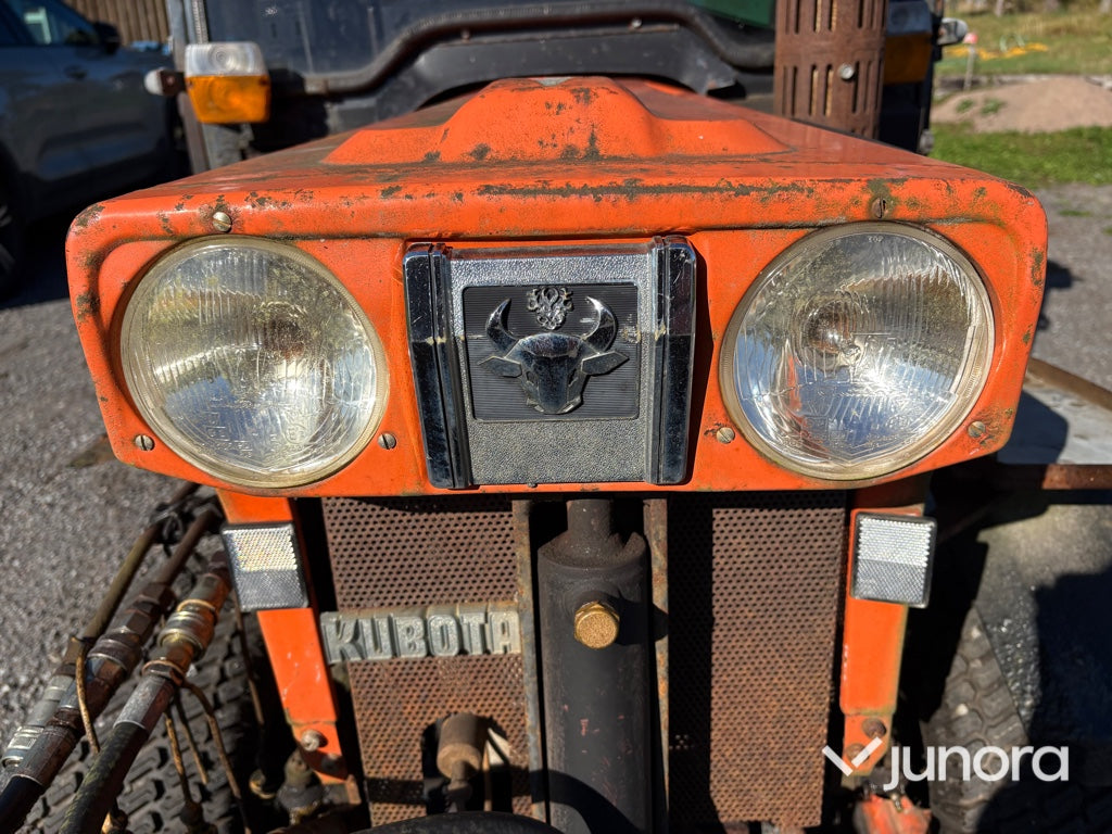 Traktor - Kubota, B 7100 HST, 4WD