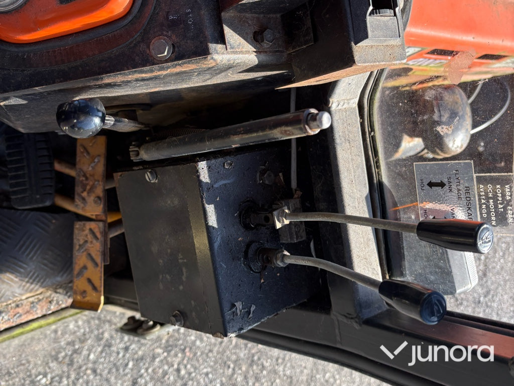Traktor - Kubota, B 7100 HST, 4WD