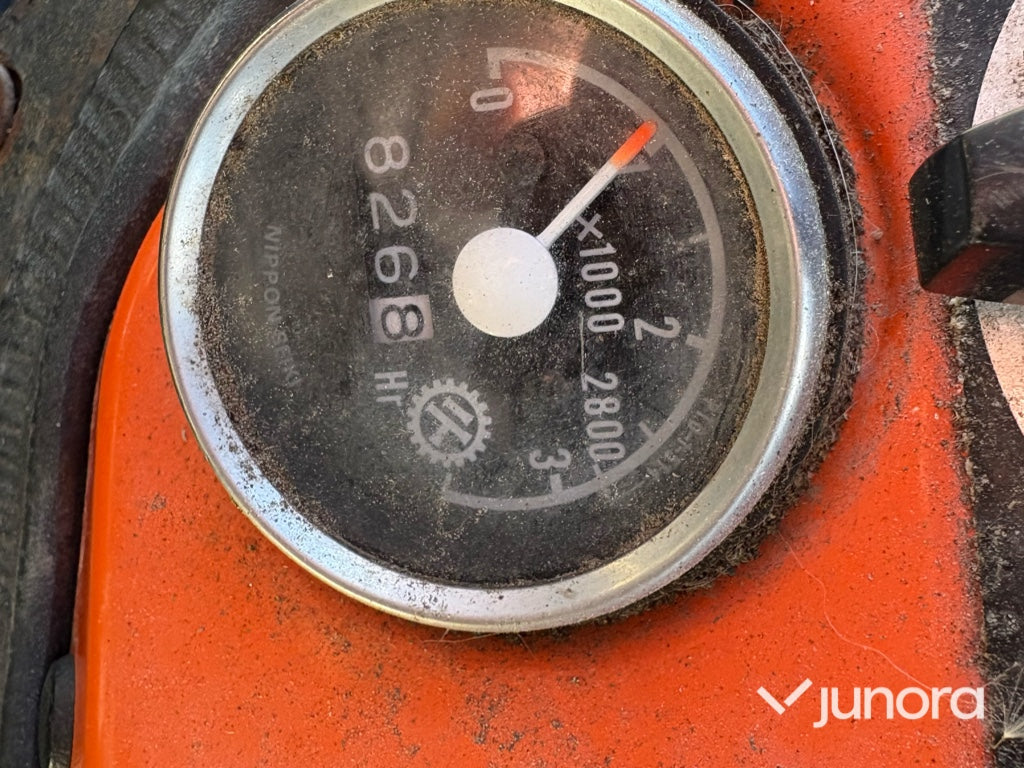 Traktor - Kubota, B 7100 HST, 4WD