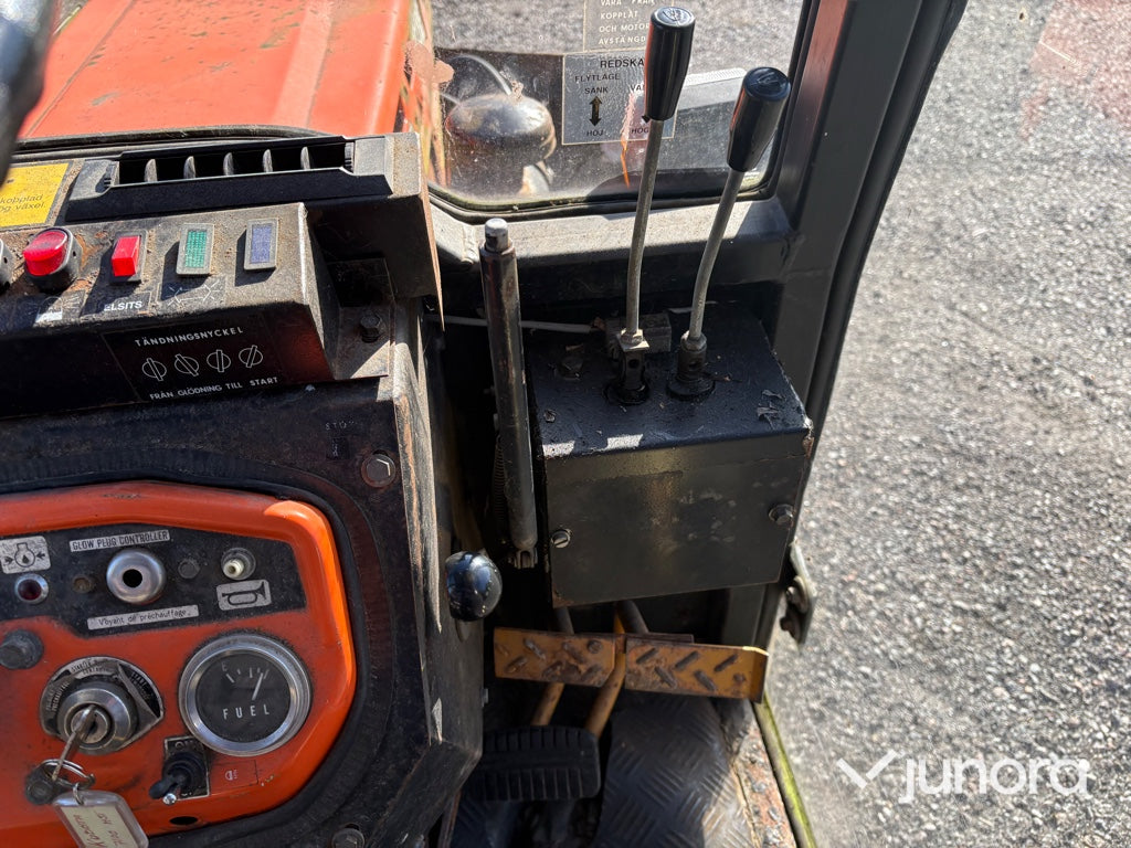 Traktor - Kubota, B 7100 HST, 4WD