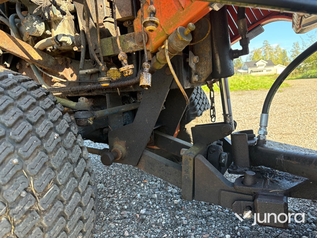 Traktor - Kubota, B 7100 HST, 4WD