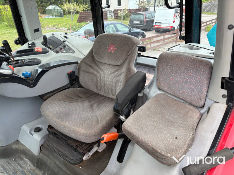 Massey Ferguson 6480 Dyna 6 med lastare och frontlyft
