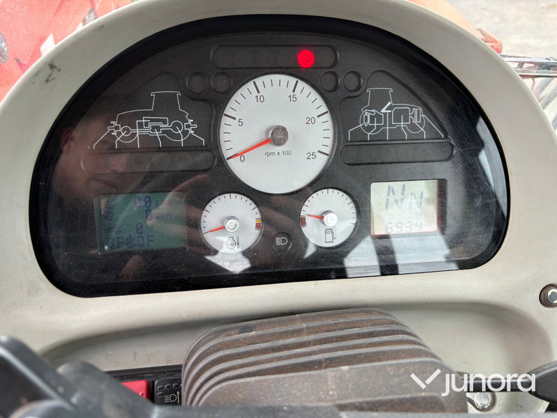 Massey Ferguson 6480 Dyna 6 med lastare och frontlyft