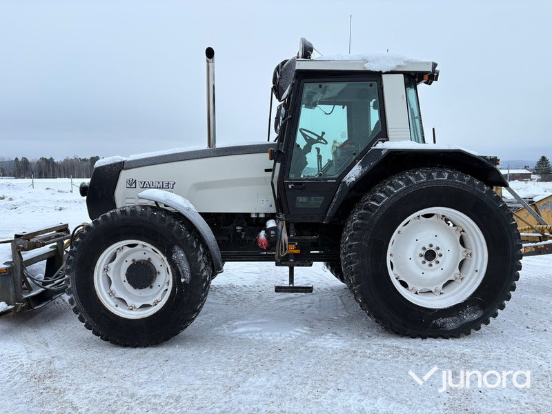 Traktor - Valmet, 8300
