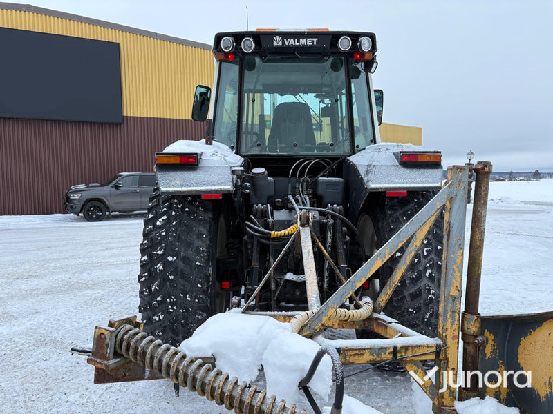 Traktor - Valmet, 8300