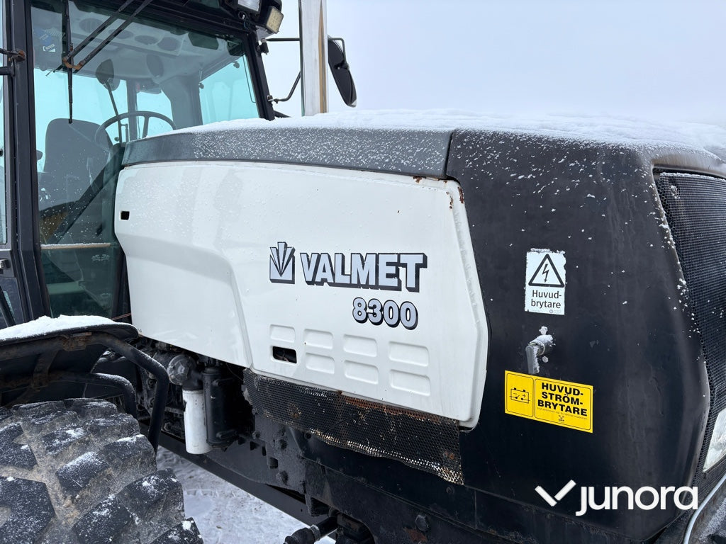 Traktor - Valmet, 8300