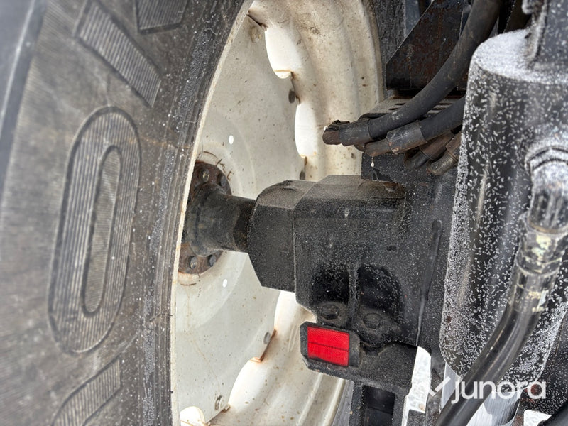 Traktor - Valmet, 8300