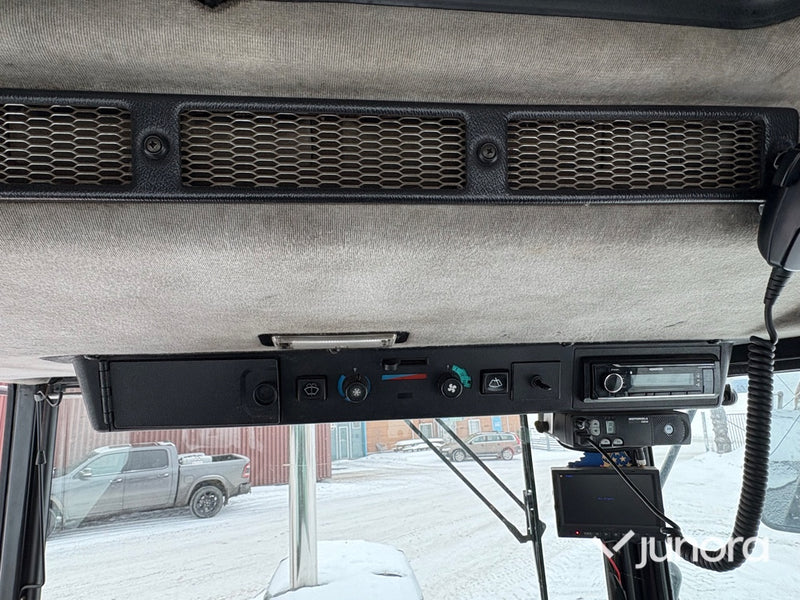 Traktor - Valmet, 8300