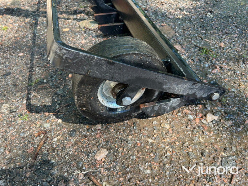 Gårdsharv / Grusharv Husqvarna