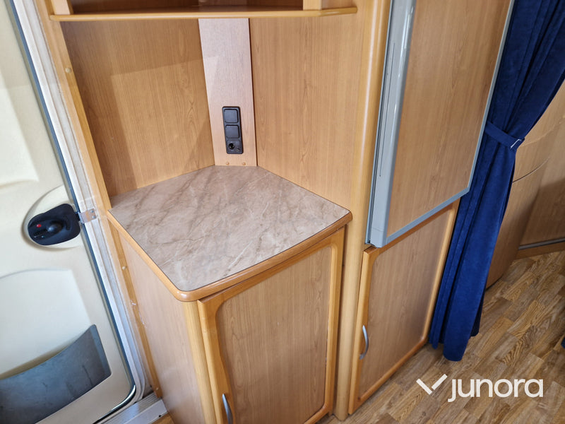 Husvagn Kabe Smaragd XL King Size