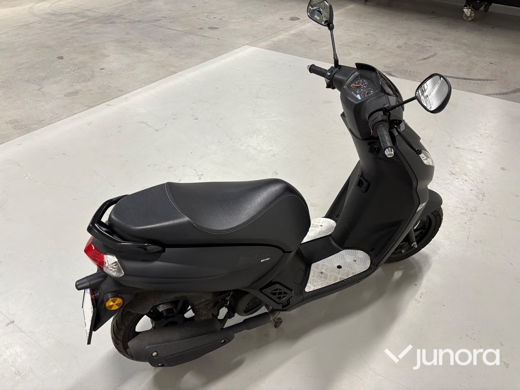 Moped - Peugeot, Kisbee