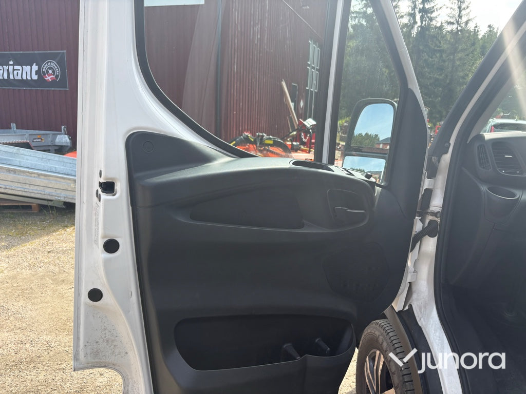 Flakbil - Iveco Daily VI