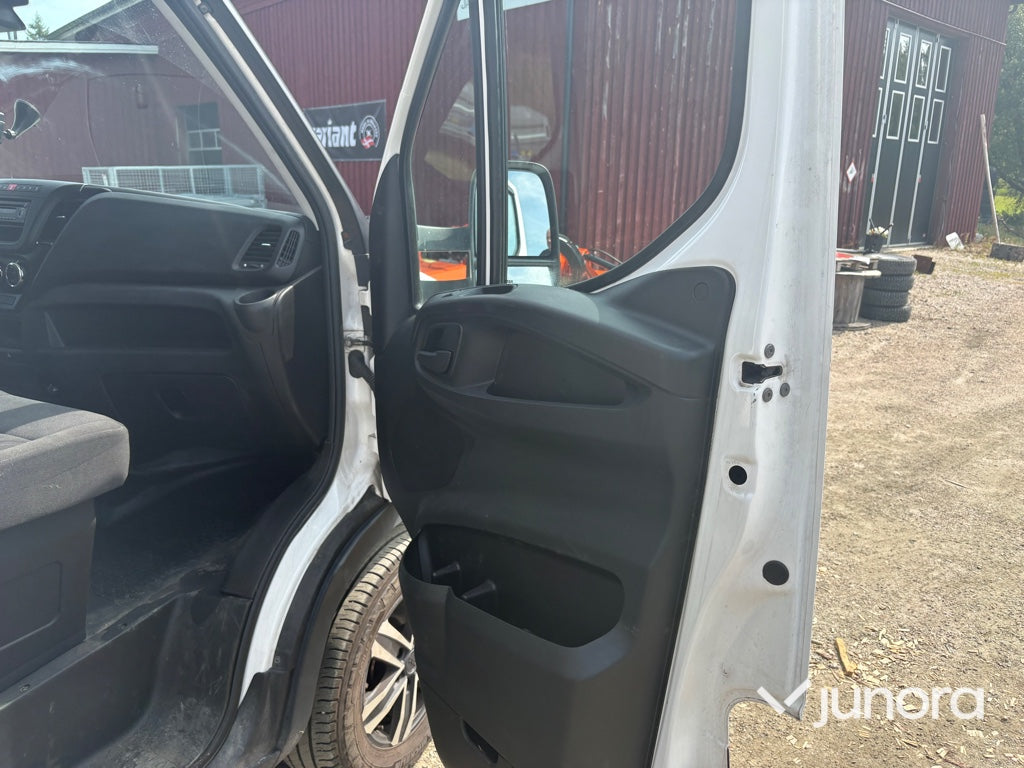 Flakbil - Iveco Daily VI
