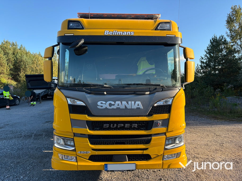 Lastbil + Släp + Flak - Scania, P420 B6X2*4NB
