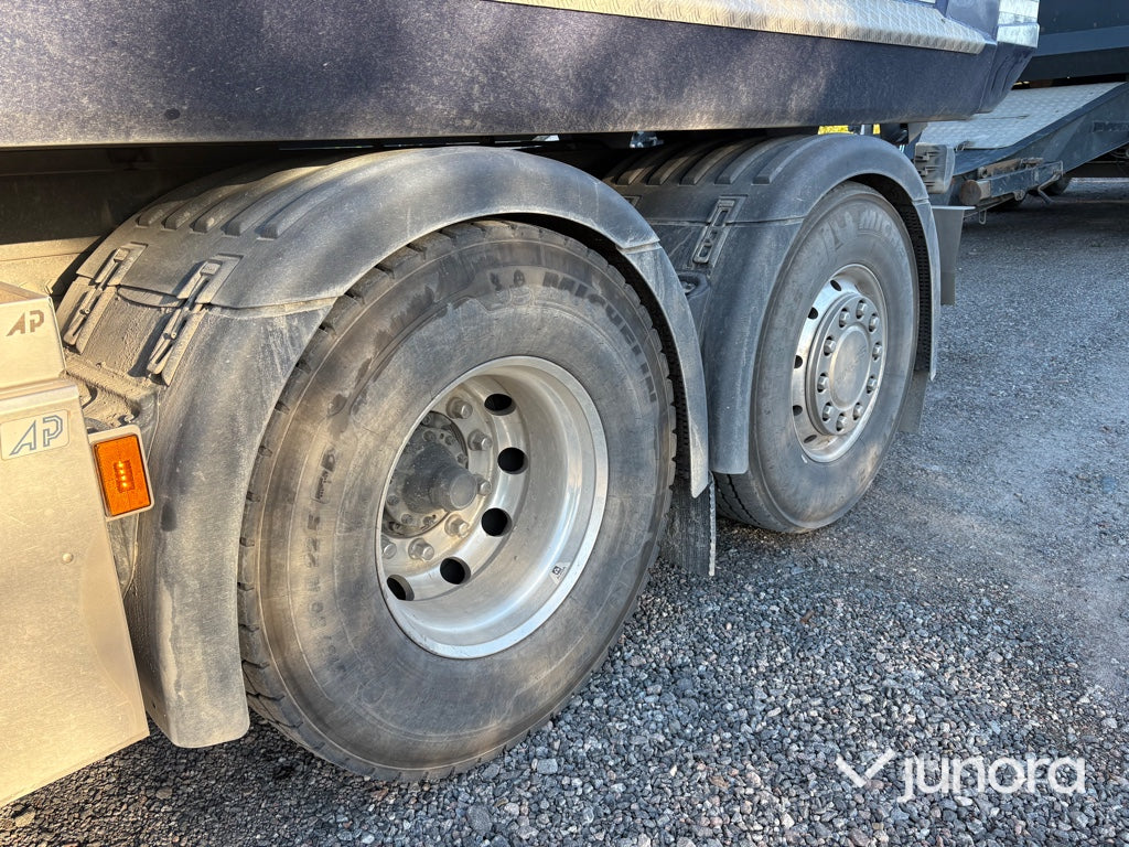 Lastbil + Släp + Flak - Scania, P420 B6X2*4NB