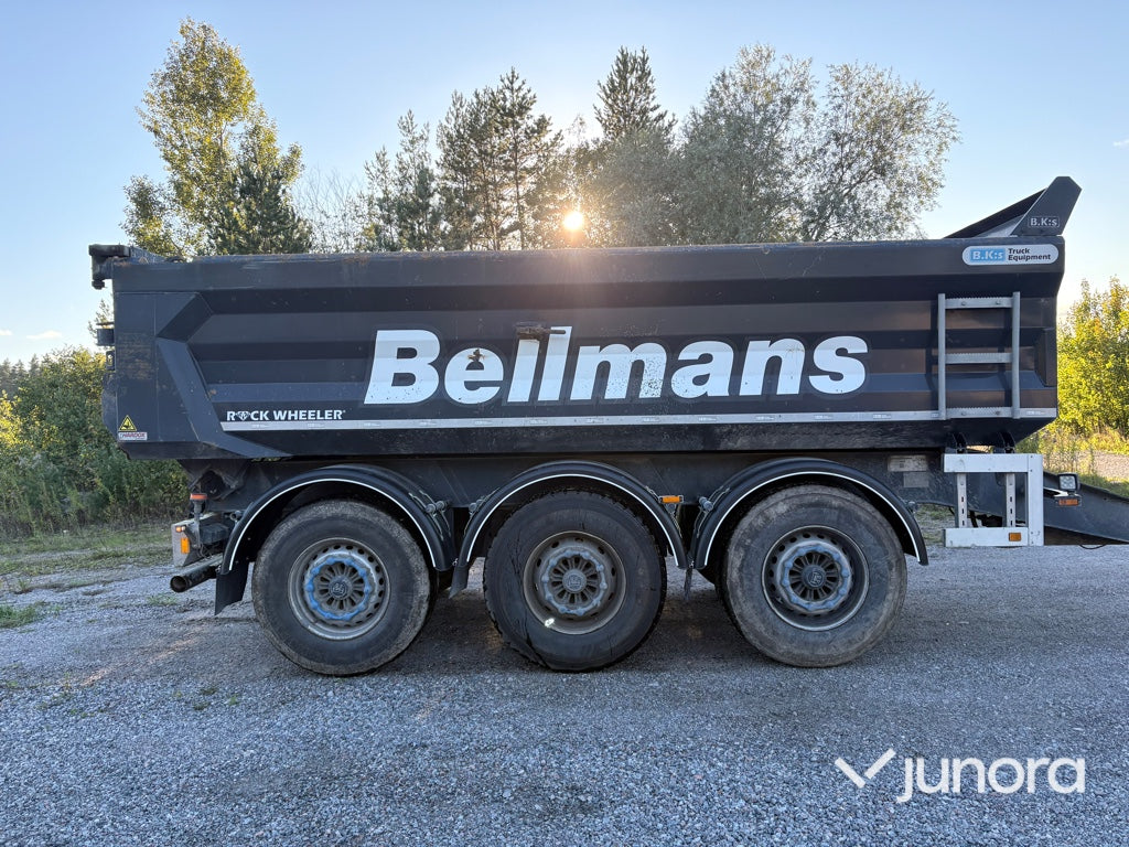 Lastbil + Släp + Flak - Scania, P420 B6X2*4NB