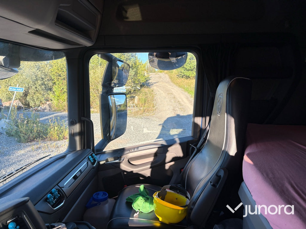 Lastbil + Släp + Flak - Scania, P420 B6X2*4NB