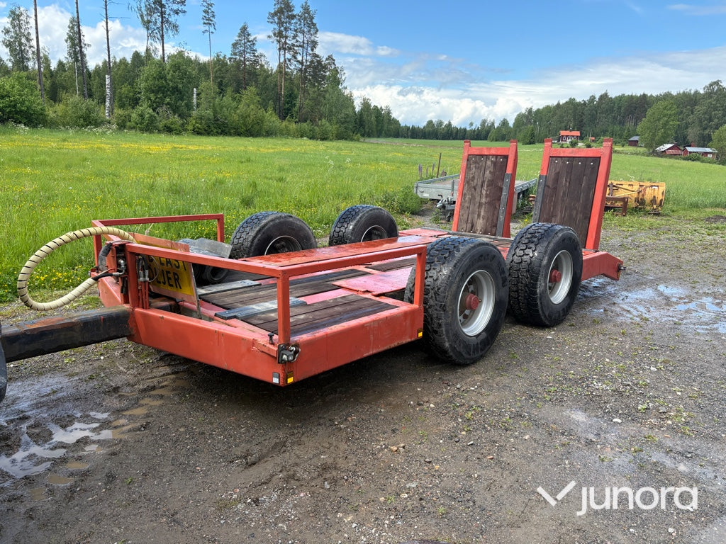 Trailer - Till grävmaskin