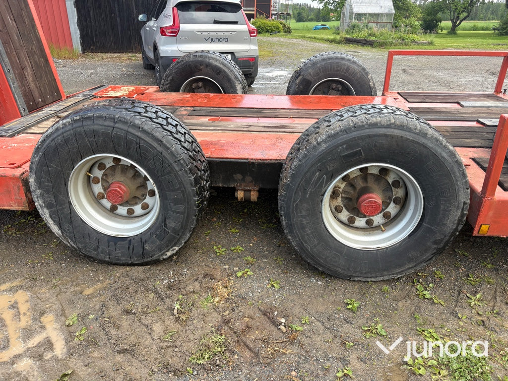 Trailer - Till grävmaskin