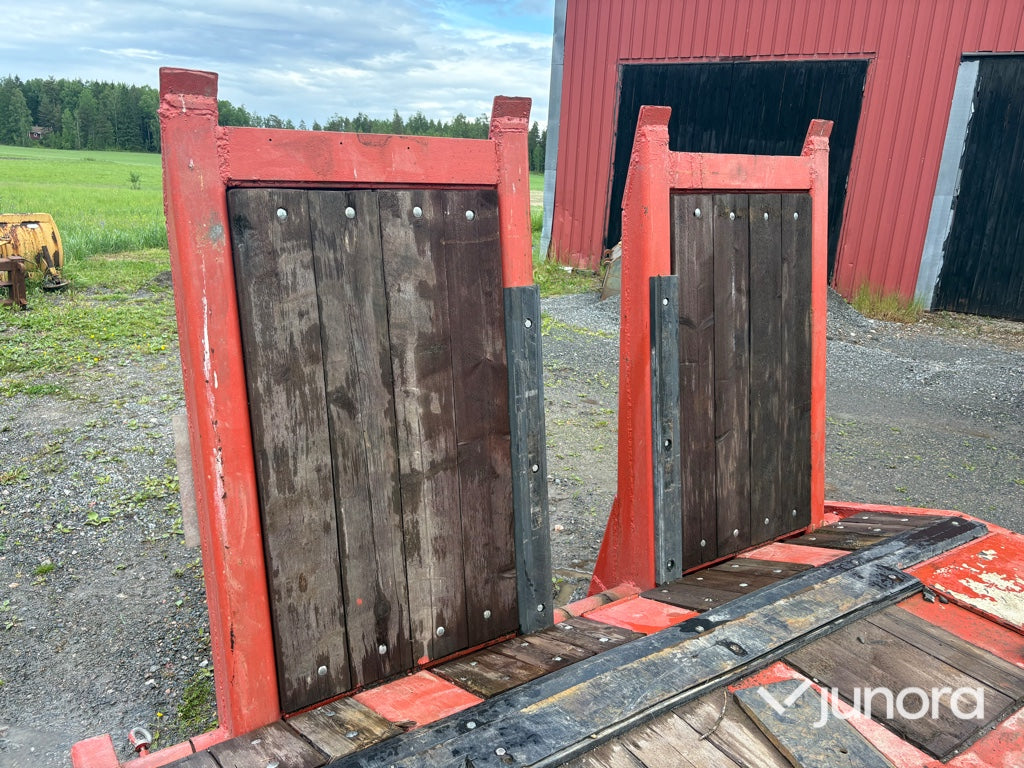 Trailer - Till grävmaskin