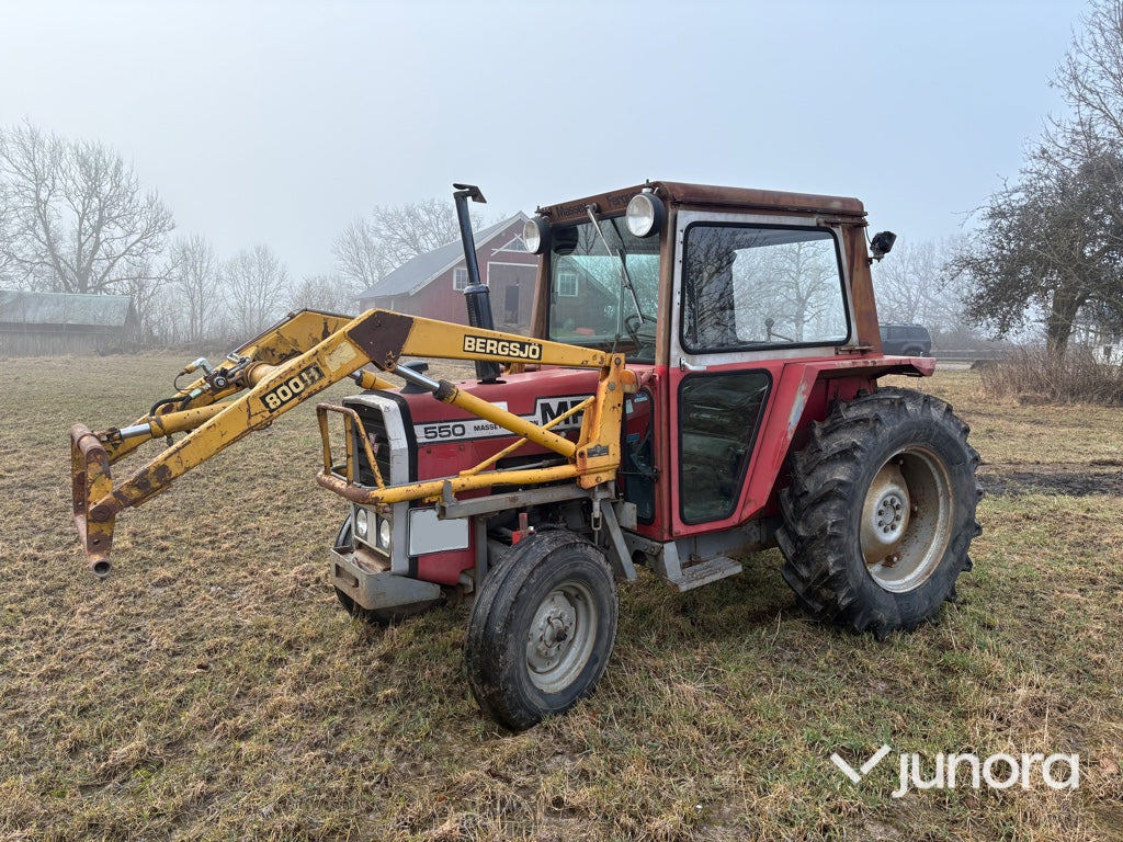 Traktor - Massey Ferguson, 550-2, Med lastare