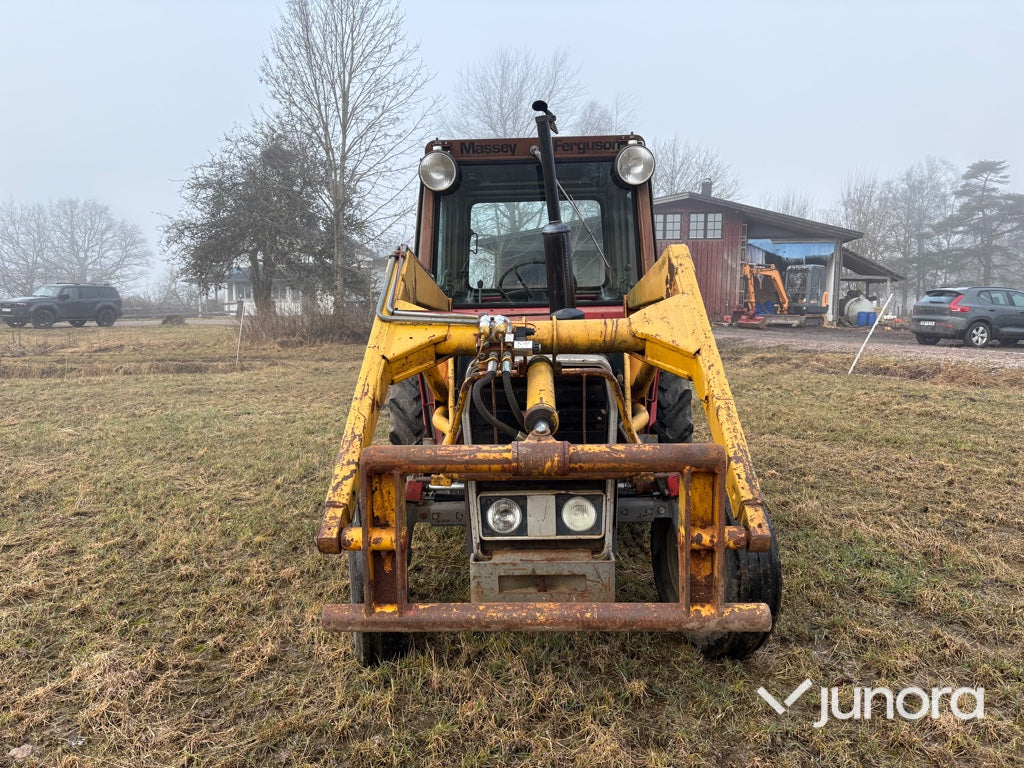 Traktor - Massey Ferguson, 550-2, Med lastare