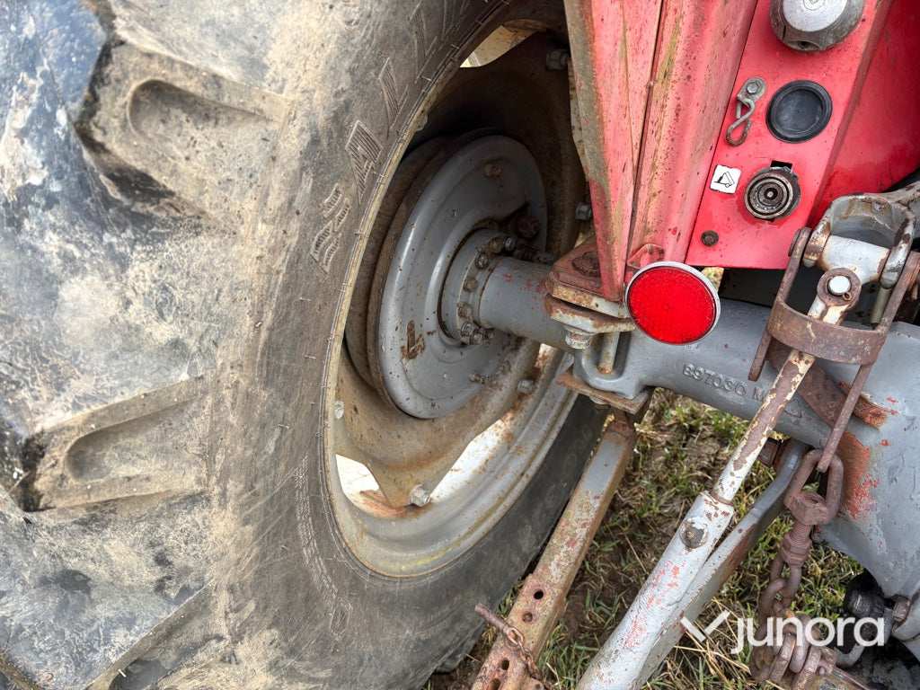 Traktor - Massey Ferguson, 550-2, Med lastare