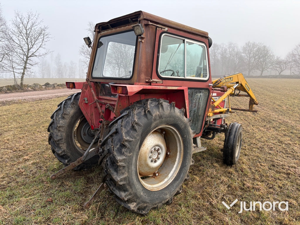 Traktor - Massey Ferguson, 550-2, Med lastare